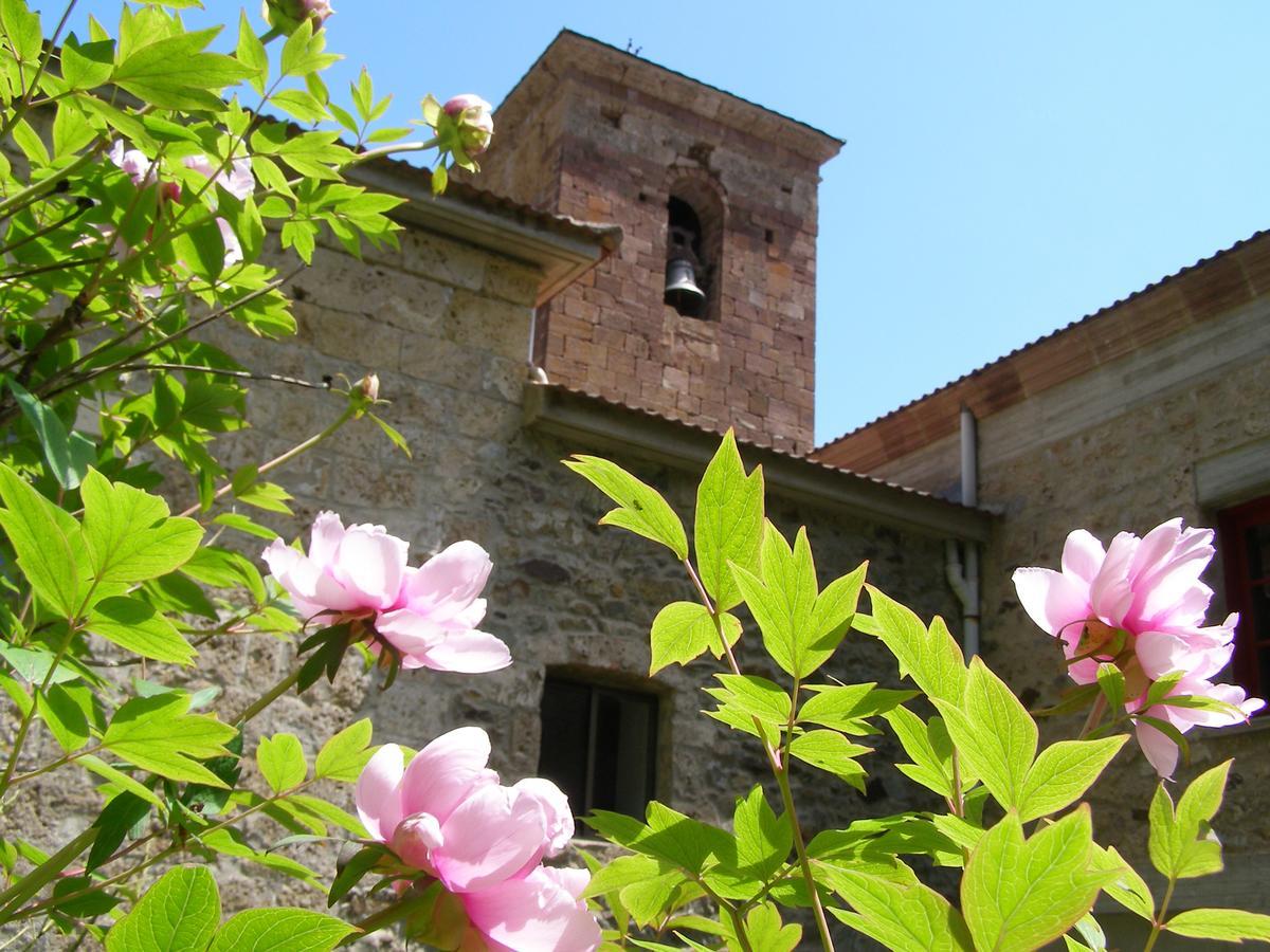 Monasterio De Santa Maria De Valvanera Anguiano Exterior photo