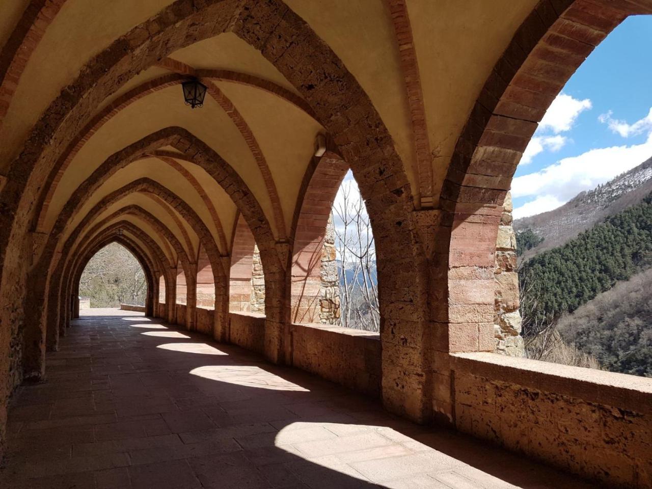 Monasterio De Santa Maria De Valvanera Anguiano Exterior photo